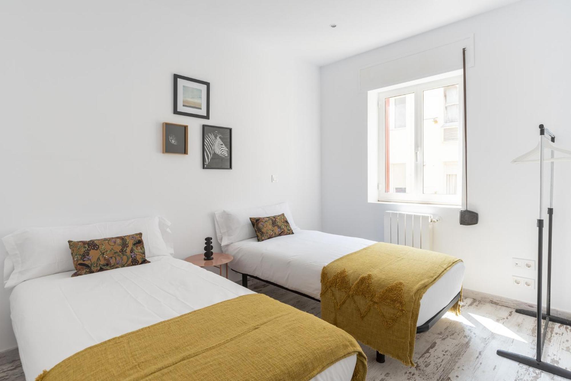 Apartamento De 4 Habitaciones En El Centro ซานตานเดร์ ภายนอก รูปภาพ