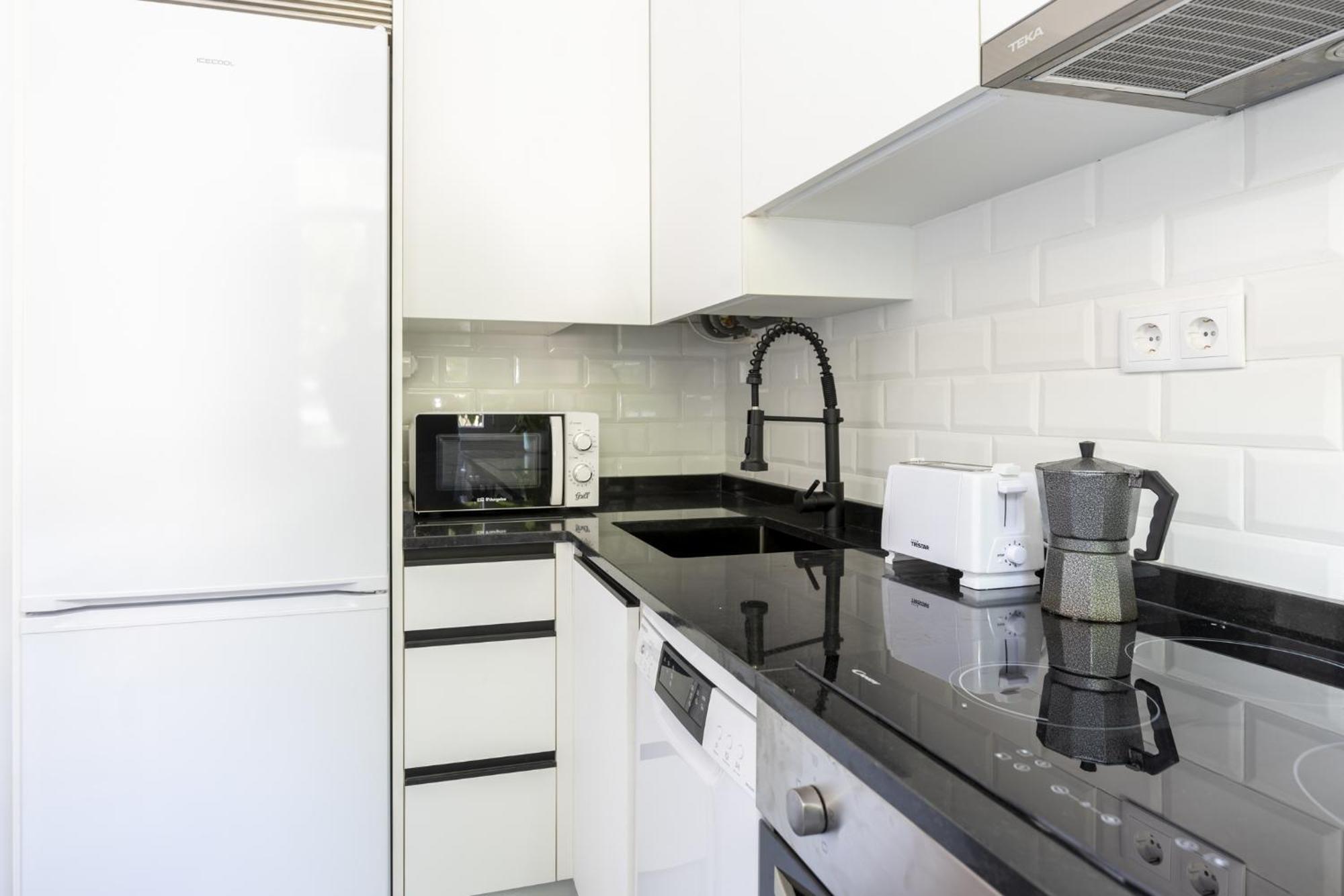 Apartamento De 4 Habitaciones En El Centro ซานตานเดร์ ภายนอก รูปภาพ